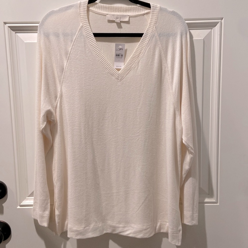 Lightweight sweater, long sleeve, LOFT, size L, cream color, v neck